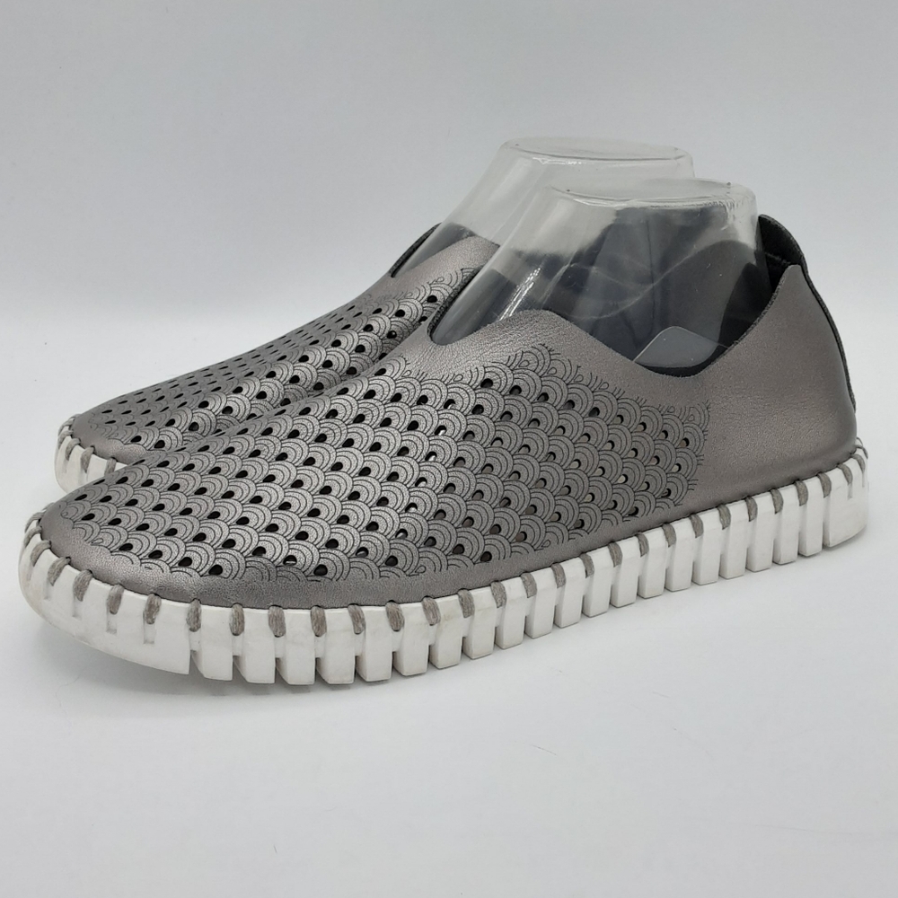 Ilse Jacobsen Tulip Gray Perforated Metallic Slip-On Loafer Sneakers.